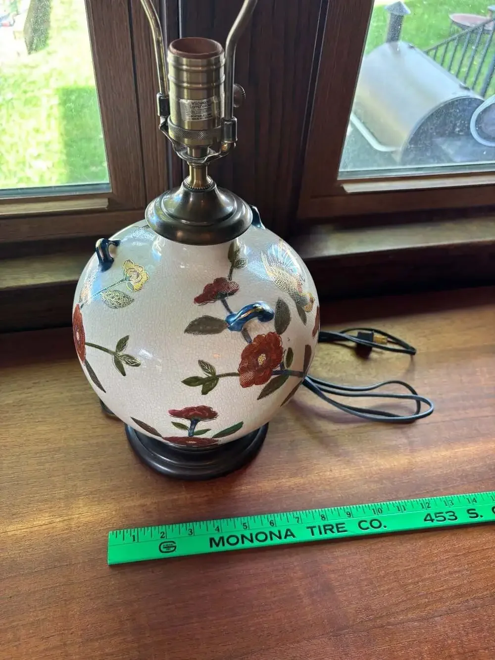 Vintage Chinoiserie Crackle Glaze Ceramic Bird And Floral Table Lamp